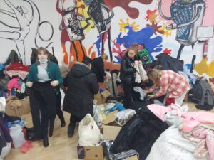 Допомога біженцям України 6